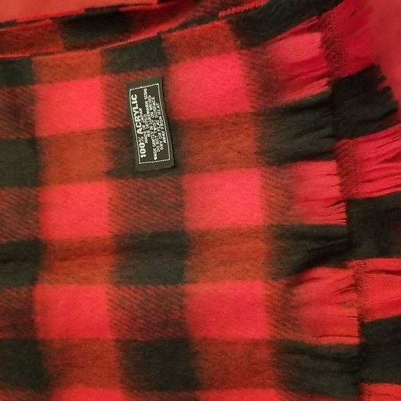 L. L. Bean Mountain Classic Red Anorak with New Buffalo Plaid Scarf, Small, $54 - Picture 14 of 17